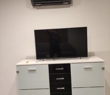 Juechen Apartment | Bright and Inviting Apartment - Pet & Child Friendly Stay