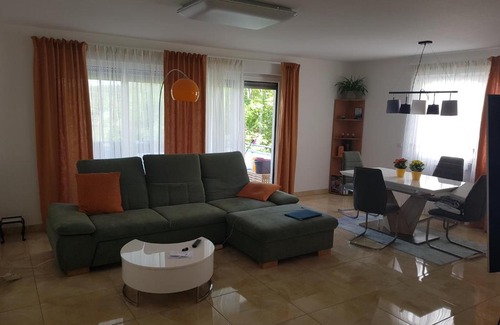 Alt-Betzenhausen House | Delightful Room in Betzenhausen Freiburg with Great Amenities