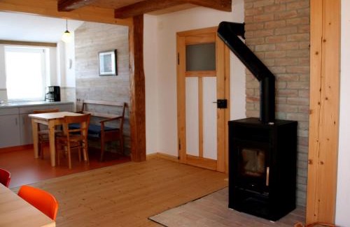Christazhofen Apartment | Guest Rated: 10/10 at Schönhaar Schwenden with Family Amenities