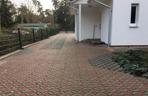 Schonwalde House | Pet-Friendly Retreat at Schönwalde B with Family Dining