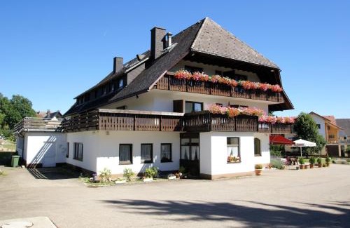 Haeusern Hotel | Oceanfront SchöpPerle: Family-Friendly Getaway Awaits