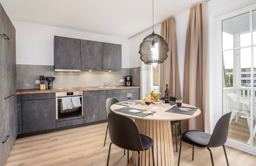 Groemitz Apartment | Top-Rated Oceanfront Escape with Free Wi-Fi and Spa
