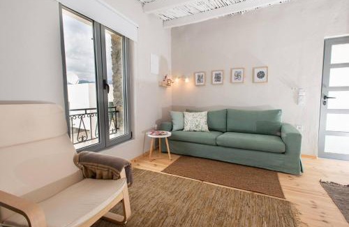 Kouses House | Experience Comfort at Schefflera Apt 2 - Rated 8.7/10!
