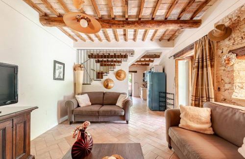 Quartiere XXIV Don Bosco Villa | Scheggino - Casale con piscina e splendida vista