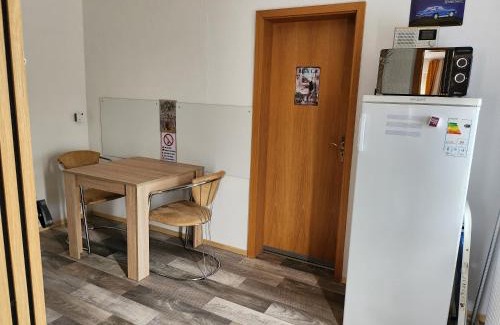 Gompelscheuer Apartment | Family-Friendly Retreat at Schellis Gästezimmer