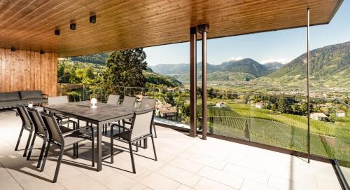 Schenna Apartment | Discover Schenna Chalet: Penthouse with Private Pool