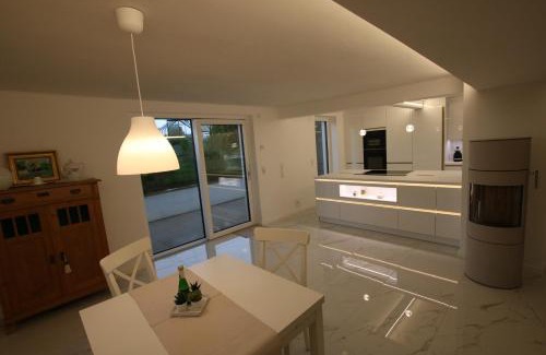 Niederkalbach Apartment | Chic Getaway for Two with Child-Friendly Amenities