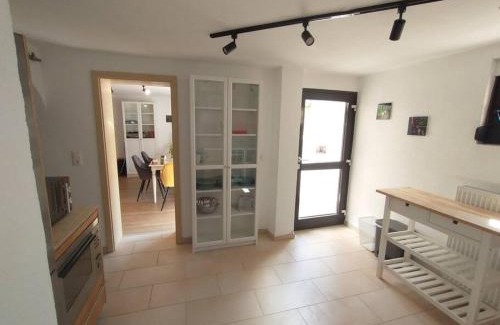 Alsheim Apartment | Pet-Friendly Retreat: Rated 8.7/10 for Your Stay
