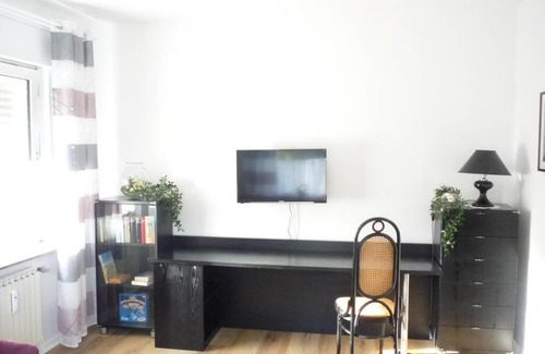 Hasbergen Apartment | Relaxing Retreat for 5 Near Osnabrück with Pool Access