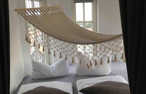Kempten Apartment | Experience Royal Comfort in Kempten's Charming Schloss
