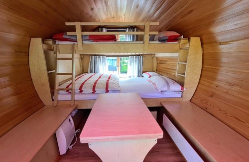 Uslar Other | Enchanting Stay at Schlaffässer am Schmetterlingspark