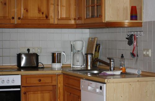 Winnemark Apartment | Experience Family-Friendly Comfort at Schleikate Hotel