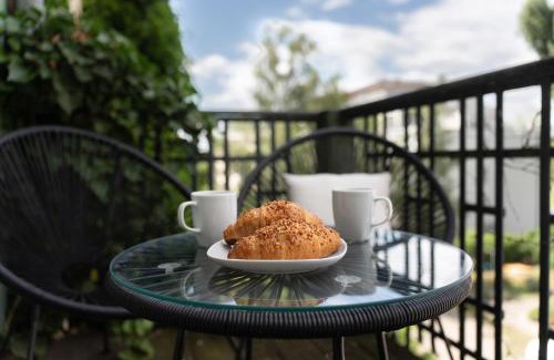 Dresden Apartment | Family-Friendly Retreat at Schloss Apartments near University