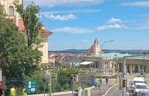 Eisenstadt Apartment | Discover Schloss-Appartements: Family-Friendly Retreat