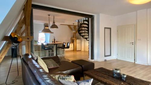 Badow Apartment | Family-Friendly Schloss Badow with Pet and Kitchen Amenities