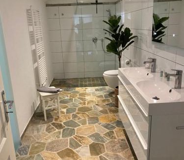 Heiligengrabe Apartment | Discover Schloss Grabow: Pet-Friendly Resort with Piano Collection