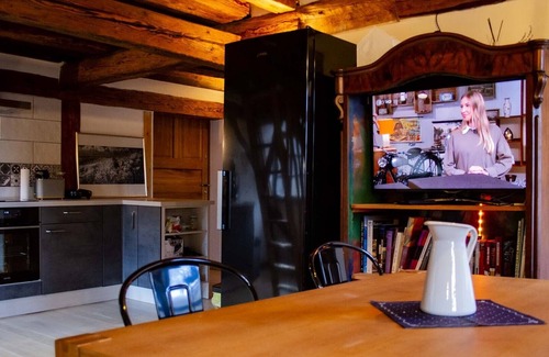 Gemarkung Muhlen am Neckar House | Discover Schloss Mühlen - Large Apartment with Pool & Breakfast