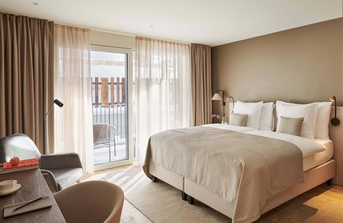 Zermatt City Centre Hotel | Discover SCHLOSS Zermatt: 4-Star Active & CBD Spa Retreat