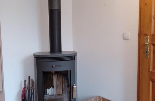 Steinhoefel Apartment | Schlossblick Apartment: Cozy Stay with Kitchen & Netflix