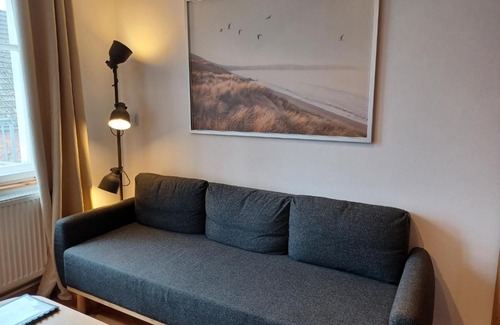 Steinhoefel Apartment | Schlossblick Apartment: Cozy Stay with Kitchen & Netflix