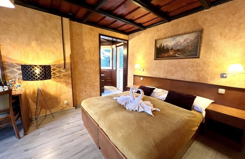 Velka Hledsebe Hotel | Delightful Schlosshotel Marienbad: Spa, Pool & Family-Friendly