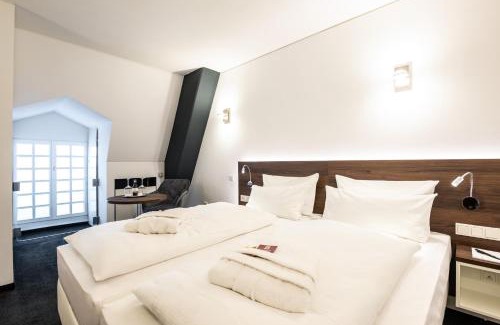 Weilburg Hotel | Discover Schlosshotel Weilburg: Relax by the Pool & Hot Tub