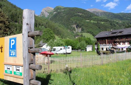 Grosskirchheim Other | Schlosswirts Wohnmobilstellplatz und Schäferwagen