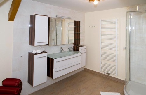 Bad Saarow Apartment | Relax at Schmeling Haus Bad Saarow with Oceanfront Views