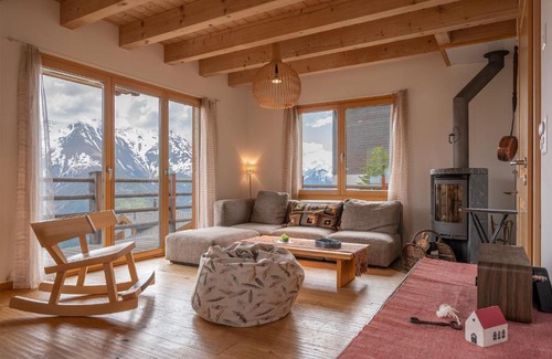 Bettmeralp House | Family-Friendly Retreat at Schmetterling - Rated 9/10