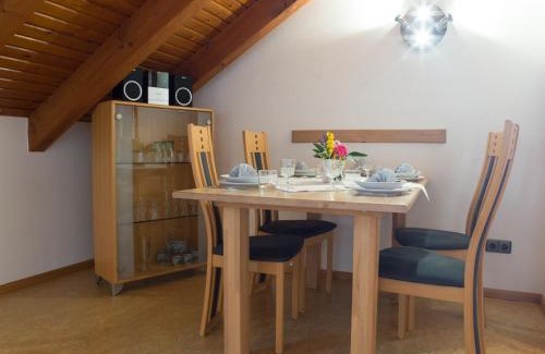 Eppelborn Apartment | Guest Rated: 9.5 at Schmidt's Eppelborner Ferienwohnung
