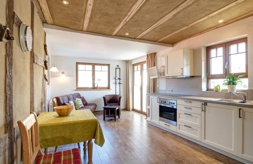 Weiler bei Monzingen House | Schmidtburger Hof: Family-Friendly Retreat with Spa & Pool