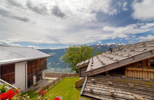 Naturno Apartment | Top-Rated Schnatzhof Apartment Schwalbennest for Families