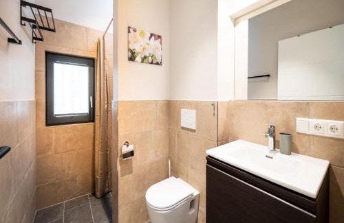 Hinterthal Apartment | Experience Family-Friendly Comfort at Schneeglöckchen Hotel