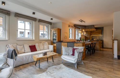 Leogang Ski Chalet | Relax at Schneeflocke Leogang with Oceanfront Spa Amenities