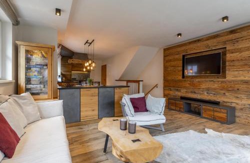 Leogang Ski Chalet | Relax at Schneeflocke Leogang with Oceanfront Spa Amenities