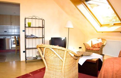 Busterbach Apartment | Pet-Friendly Getaway at Schnurrenhof with High Ratings