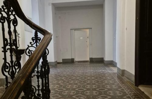 Brigittenau Apartment | Cozy Apartment in Vienna's Central Brigittenauer Lände