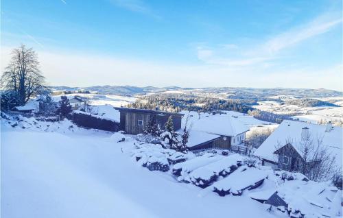 Atzesberg Apartment | Premier Getaway at Schoene Ferienwohnung - Guest Rated 9.7