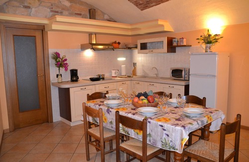 Gardola Apartment | Scenic Lake View with Large Terrace & Pet-Friendly Stay