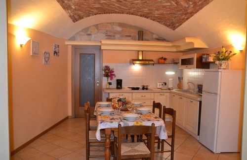 Gardola Apartment | Scenic Lake View with Large Terrace & Pet-Friendly Stay