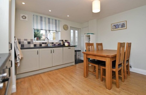 Alnmouth Cottage | Pet-Friendly Schooner Court No2: Ideal Country Getaway