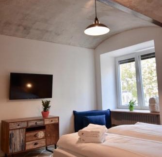 Roßau Apartment | Contactless Check-In at Apartments Stock Exchange: Family Haven