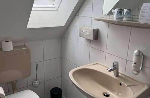Langstedt Hotel | Relax at Schröders Gästehaus: Family-Friendly Retreat