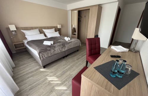 Langstedt Hotel | Relax at Schröders Gästehaus: Family-Friendly Retreat