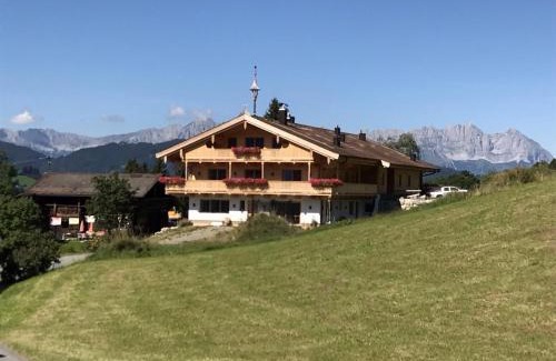Kirchberg in Tirol Apartment | Discover Schrolln Appartements: Rated 9.7/10 & Family-Friendly
