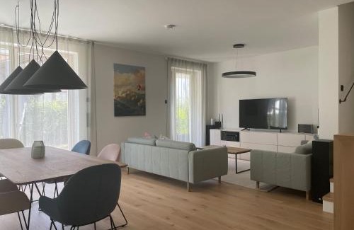 Krumpendorf am Woerther See House | Experience Schubert am Wörthersee with Oceanfront Views