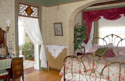 Concordia Bed & Breakfast | Discover Schuster Mansion Bed & Breakfast with Delightful Breakfast