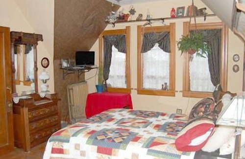 Concordia Bed & Breakfast | Discover Schuster Mansion Bed & Breakfast with Delightful Breakfast