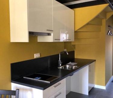 Zierikzee Bed & Breakfast | Family-Friendly Retreat at Schutter 7 with Pet Amenities