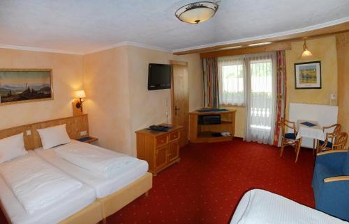Breitenbach am Inn Hotel | Cozy Schwaiger Hotel: Family-Friendly with Breakfast Included